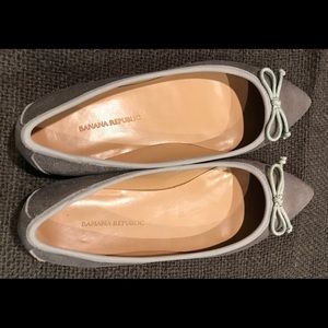Banana Republic Silver Ballet Flats